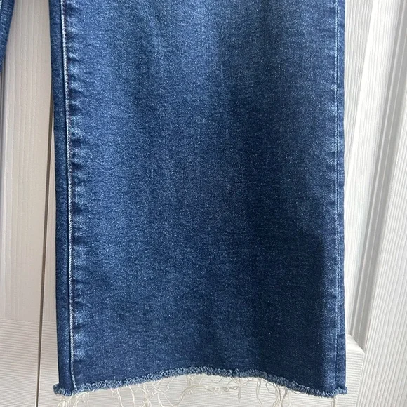 AG Adriano Goldschmied Saige Raw Hem Wide Leg Mid Rise Cotton Denim Jeans. - Picture 11 of 16